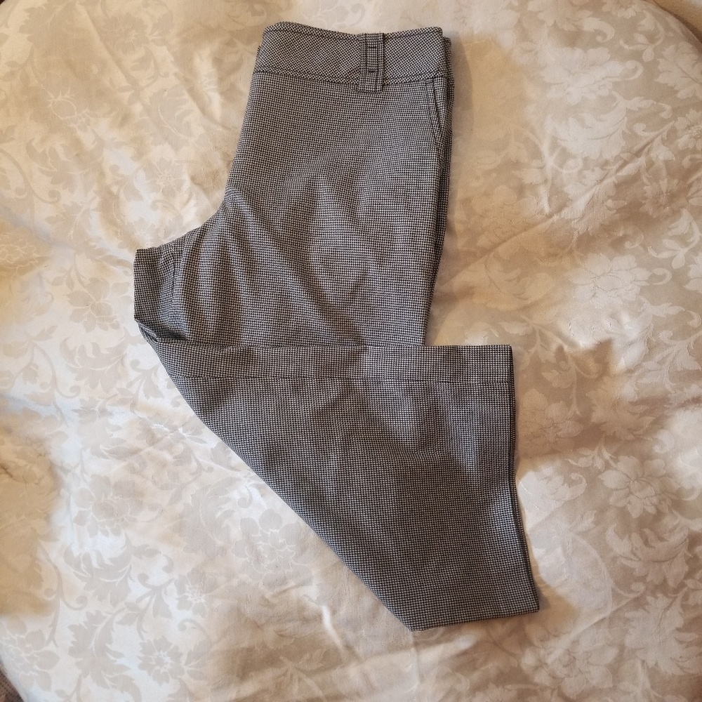 Ann Taylor's Loft Black and White Capris